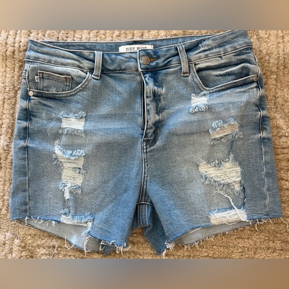 Judy Blue Pants - Judy Blue Women's Ripped Jean Shorts - Light Blue